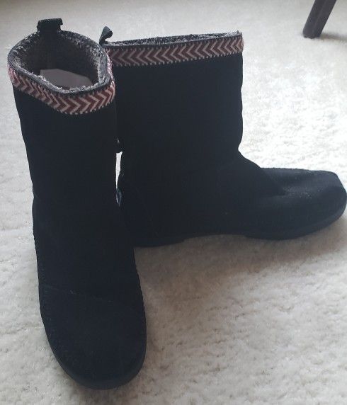 TOMS Black Boots