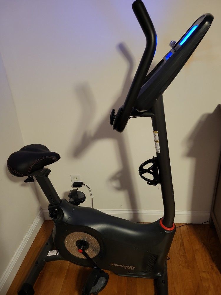Schwinn 130 Upright Bike