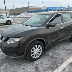 2016 Nissan Roque Drives Like New!!!!