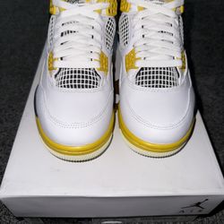 Brand New Jordan Retro 4 Sulfur