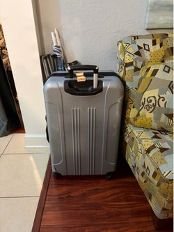 Luggage checking in