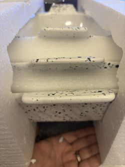 New KOOV Bakewear Set of 3 one is a  1QT 1.8QT 3.2QT They are dishwasher microwave and oven safe