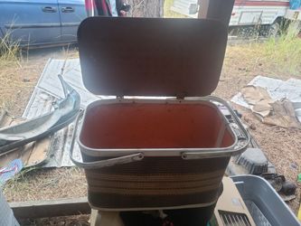Vintage redman picnic basket