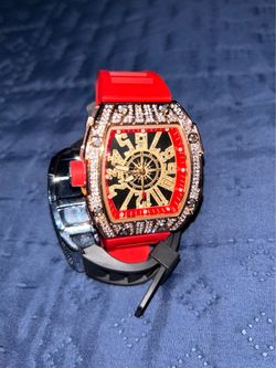 Bustdown Fashion Watch