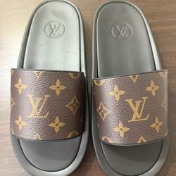 Brand New Louis Vuitton Sunbath Mules 