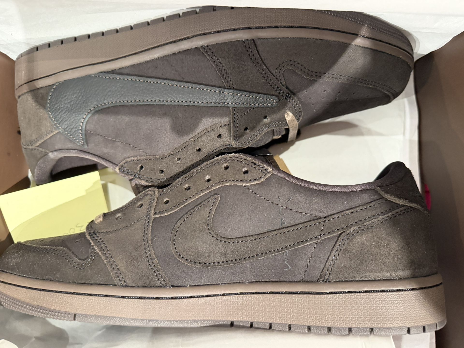 Size 12.5. New. Jordan 1. Velvet Brown.