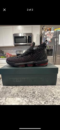 Lebron 16 Bred
