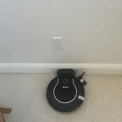 Sharp Robot Vacume