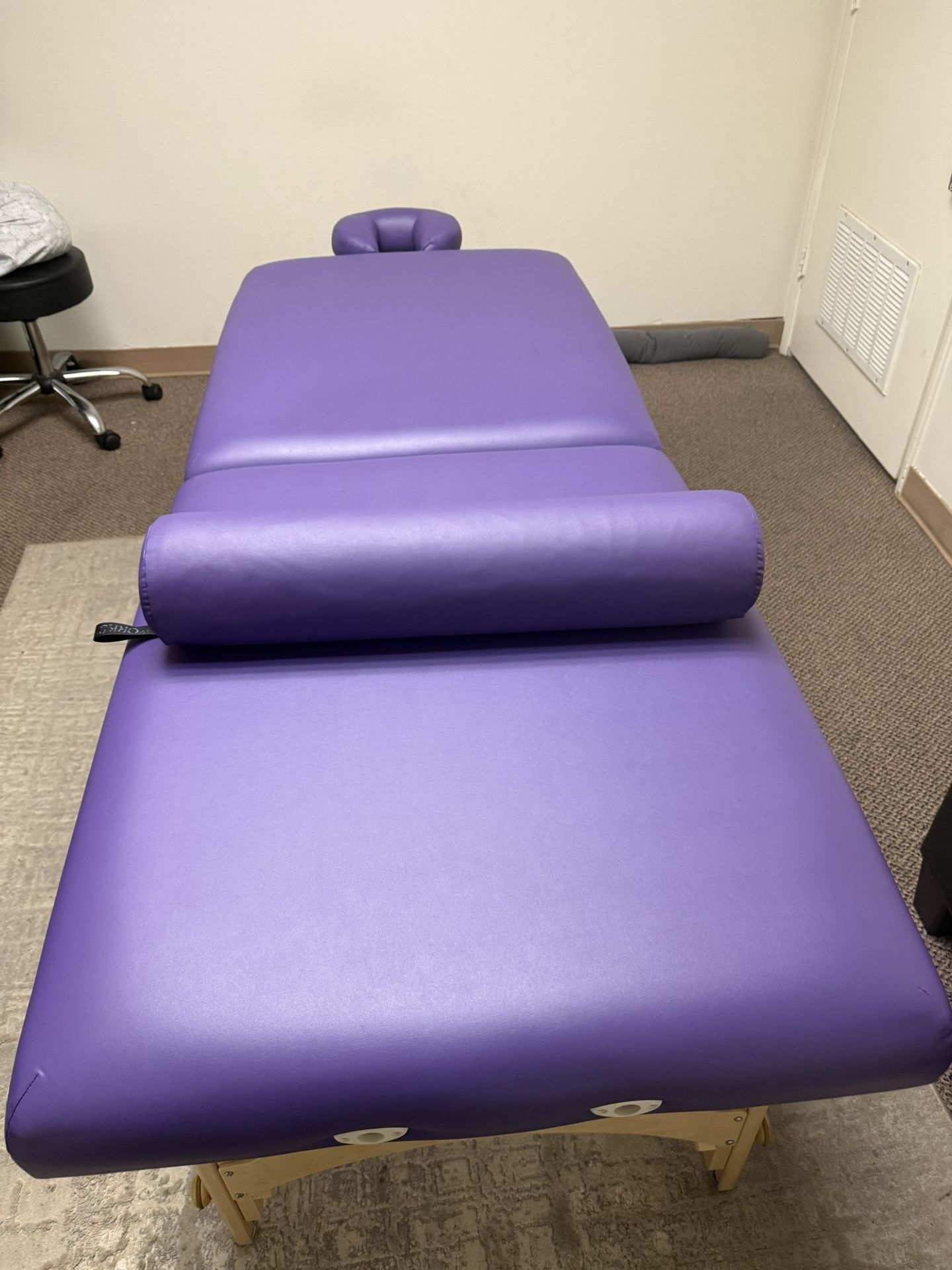 Massage Table, Bolster, Carrying Bag