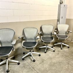 Classic Aeron Chairs Titanium - Graphite Size B Fully Loaded 