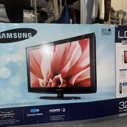 MOVING SALE – TVs, Appliances, Boots – MUST GO