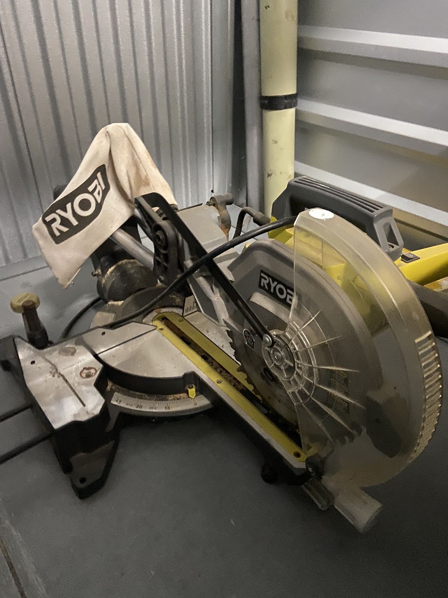 14 AMP Corded 10” Compound Miter Saw w LED Cut Line