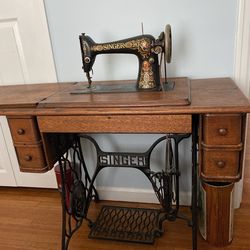 1920’s singer treadle sewing machine