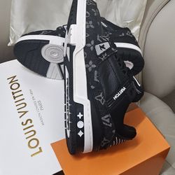 LV Trainers Shoes 