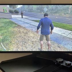 LG ULTRAGEAR 32GQ950-B 32” 4K 144hz 1ms IPS Gaming Monitor