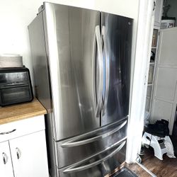 LG REFRIGERATOR 3 Years Old
