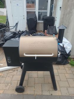 Brand new traeger smoker grill