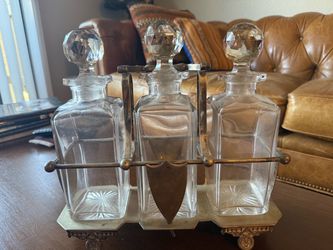 Glass decanter