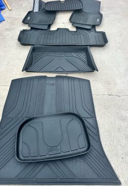 Tesla model Y floor mats