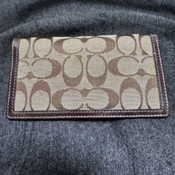 Coach Wallet, Ray Ban Sun Glasses, Juicy Couture Presc.