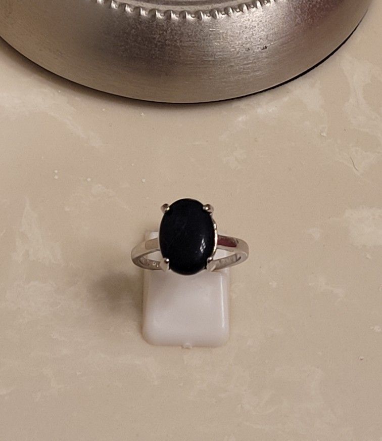 Silver and Onyx Nature Stone Ring Size 8.5