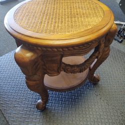 HIGH END ELEPHANT TRUNK TABLE *VERY GOOD PRE-OWNED CONDITION 