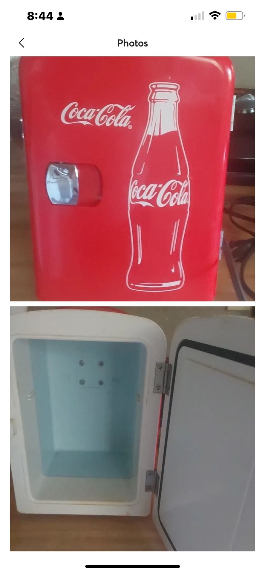 Mini Fridge coke cola has charger with it