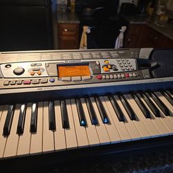 YAMAHA PSR-282