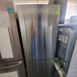 Refrigerator Haier
