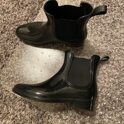 Black Rain Boots
