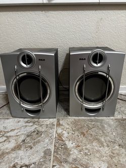 RCA Bookshelf Speakers Pair Silver