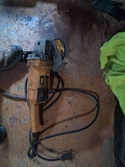 DeWalt Corded Angle Grinder 15amp 474