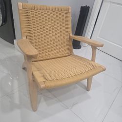 Modern Wooden Woven Lounge Chair – Stylish & Comfortable