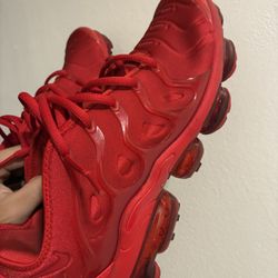 Red Vapor Max Used 