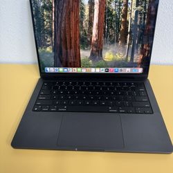 MacBook Pro (2024) 14” Apple M4 10-Core GPU -16gb RAM - SSD 512gb-