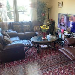  Excellent Condition Furniture  For Sale