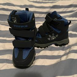 Kids snow boots