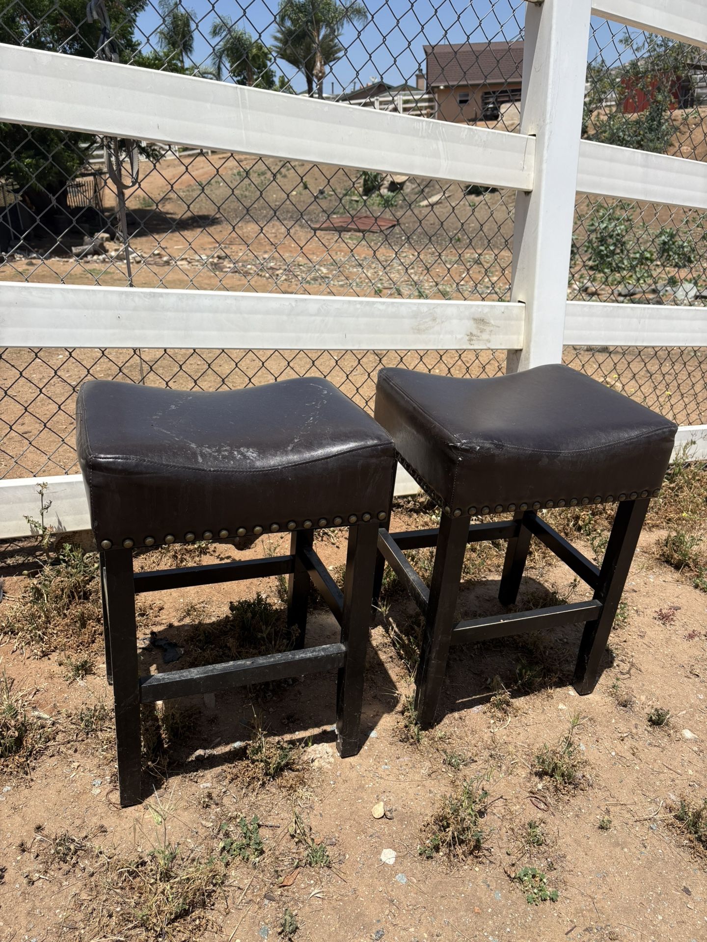 2 Bar Chairs