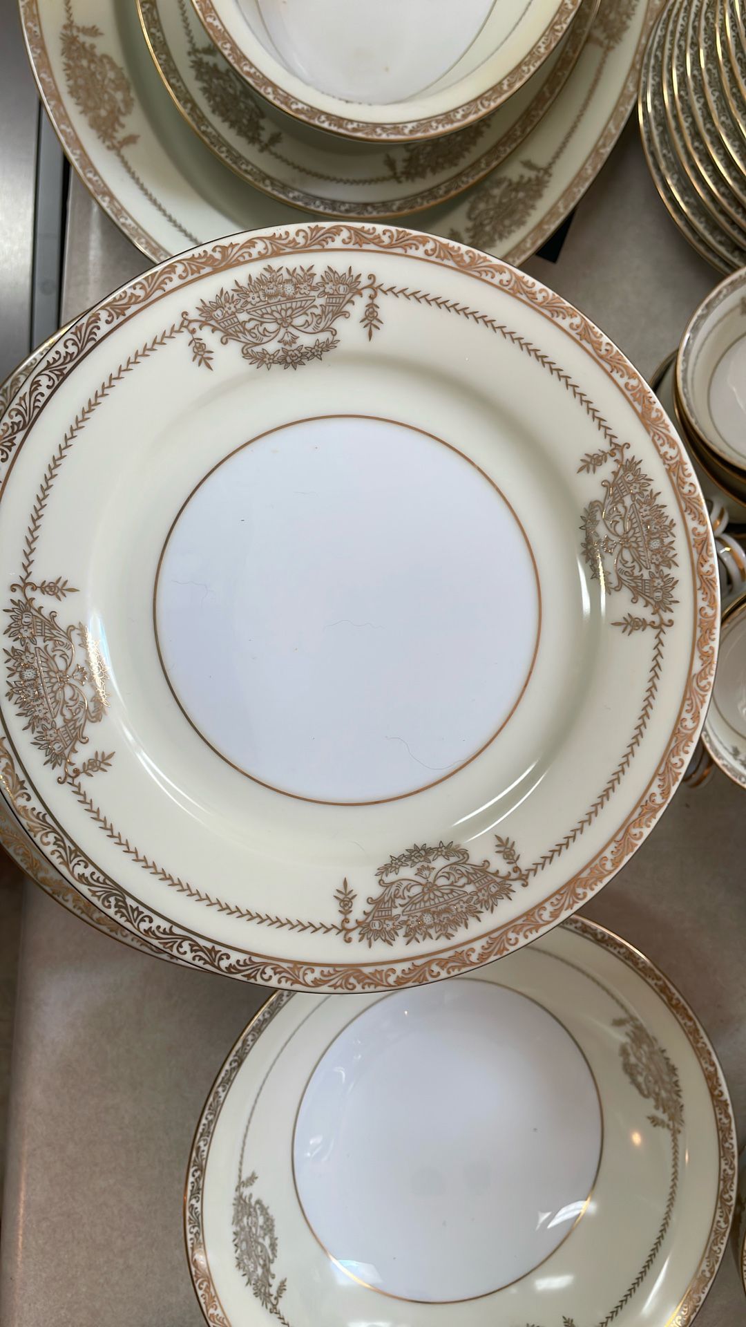 68 Pieces Noritake 5481 Bancroft Fine China