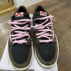 Jordan 1 Retro Low Travis Scott Mocha 