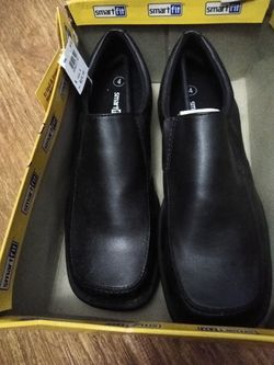 BLACK DRESS SHOES