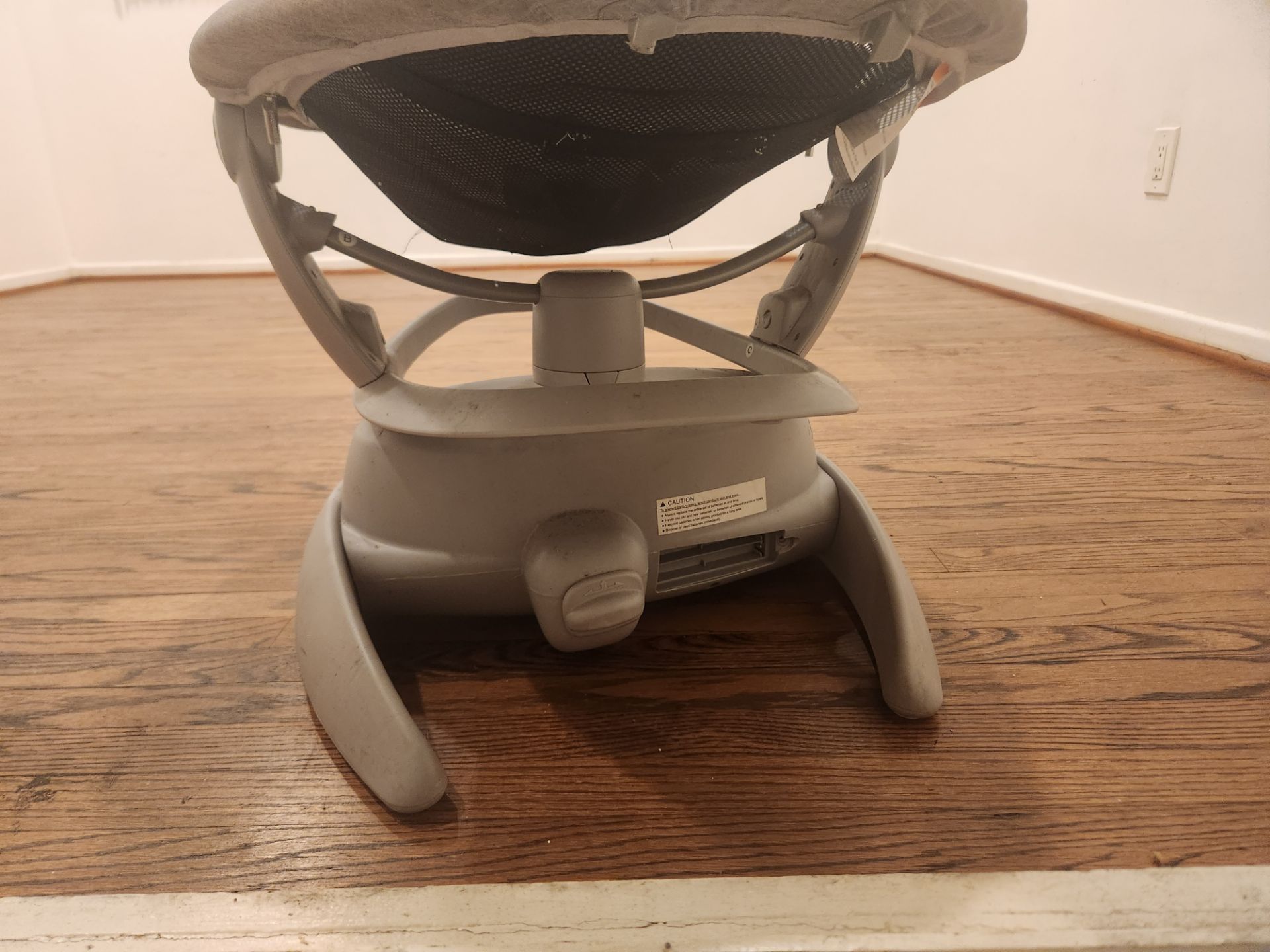 Baby swing