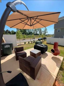 NEW IN BOX CANTILEVER PATIO UMBRELLA OUTDOOR UMBRELLAS