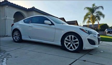 2013 Hyundai Genesis Coupe · 2.0T Coupe 2D
