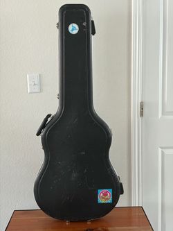 Road Runner hardshell case for electric guitars