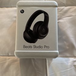 Brand New Beats Studio Pro Bluetooth Wireless Headphones (Black)