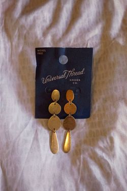 Copper plate style dangle earrings.