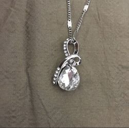 White gold plated swarovski elements crystal necklace