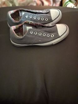 Converse Chuck Taylor Low Top Sneakers