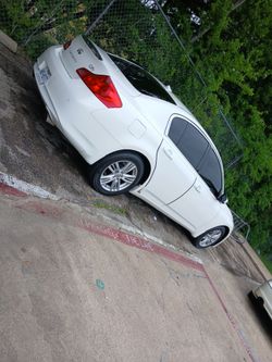 2012 Infiniti G37x
